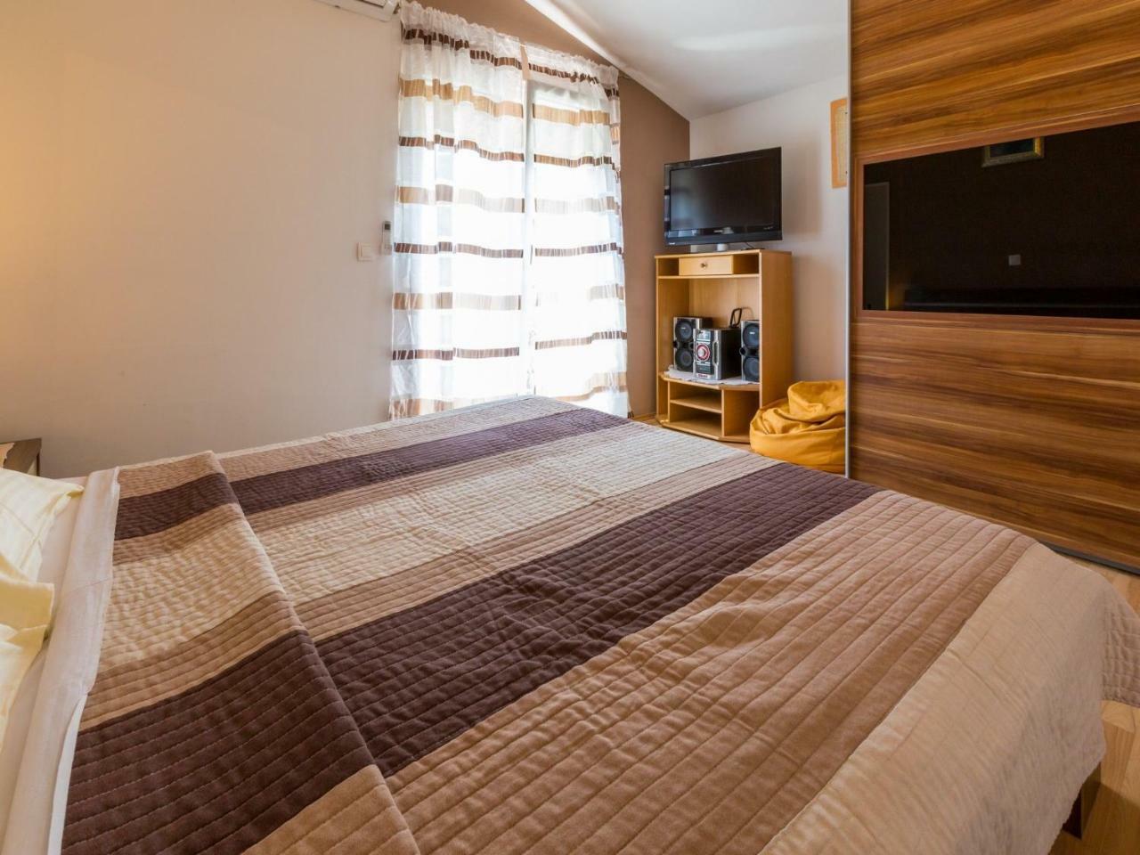 Apartments Adrasteja 德拉马利 外观 照片